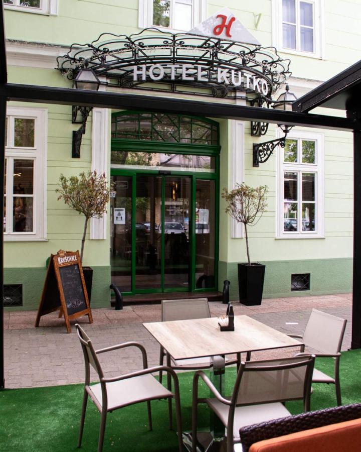 Hotel Kutko Pancevo Exterior photo